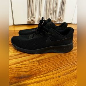 Nike Youth Size 5.5